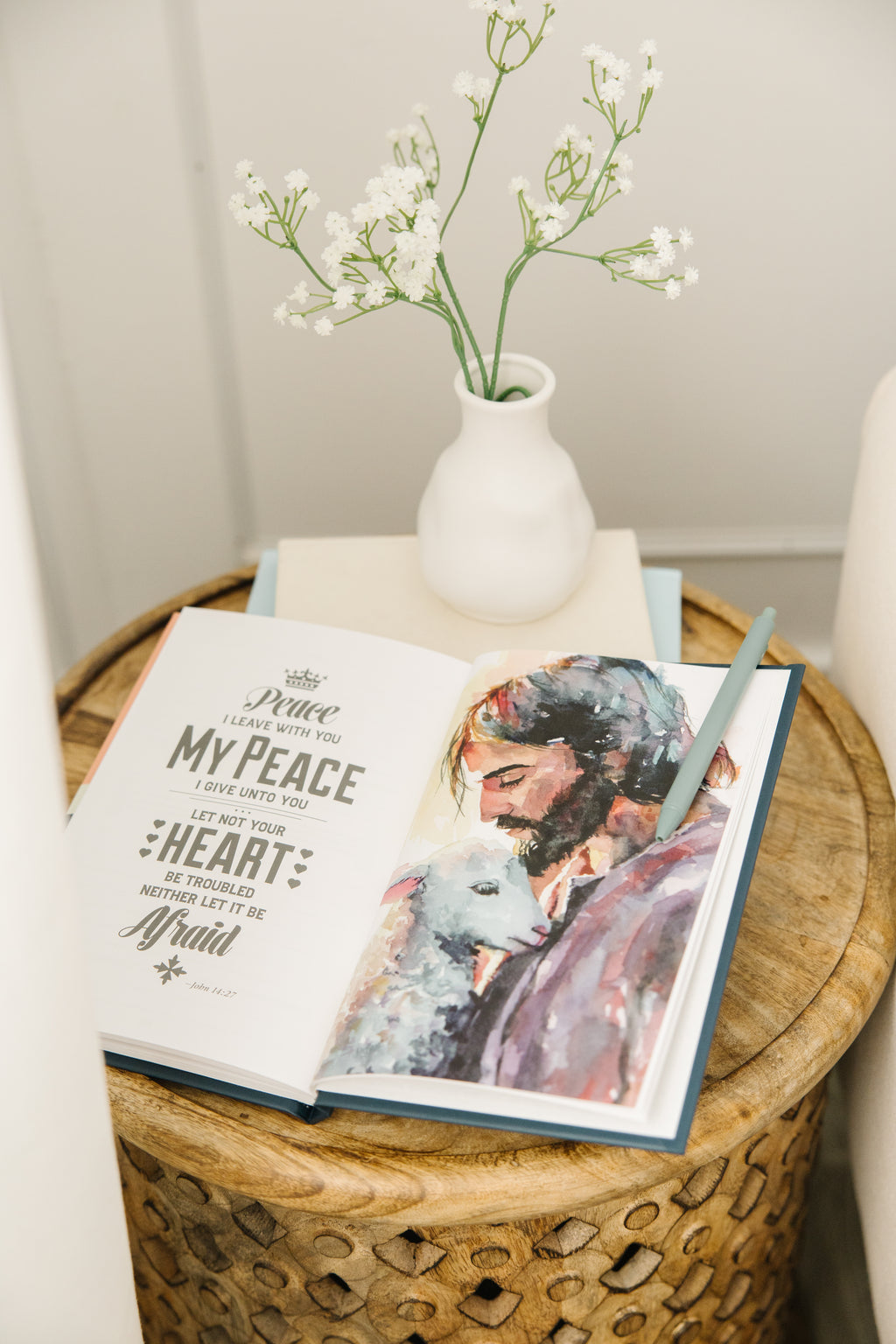 Finding Joy: The Two Minute Gratitude Journal For Christians